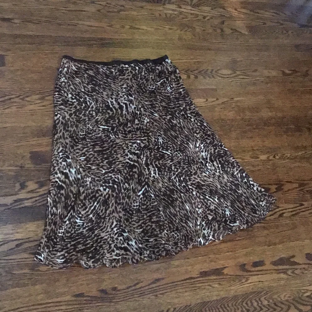 Liz Claiborne Animal Print Chiffon Skirt - Picture 3 of 9